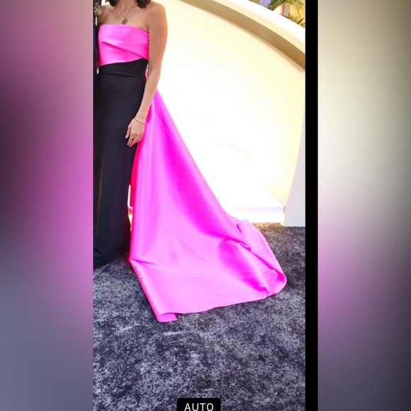 Solace London gown -Kinsley Maxi Dress black and hot pink - Picture 2 of 2